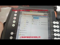¿Cómo activa el robot KUKA el modo operativo para proteger las señales de seguridad?