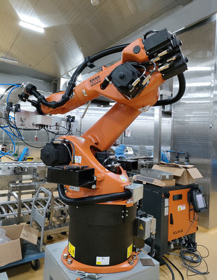 Celda de robot industrial con protección IP65 para un rendimiento suave y constante