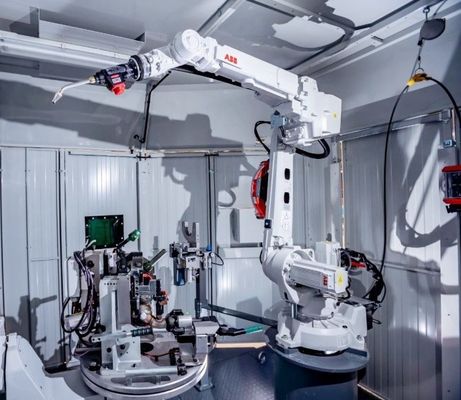 Abb Brazo robótico irb 4400 peso 60 kg para el control en la fabricación
